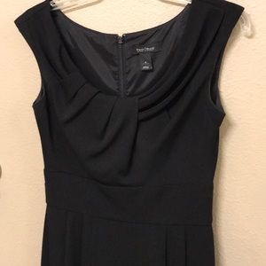 Closet Sale! $10. Beautiful WHBM LBD w unique neckline Sz 4
